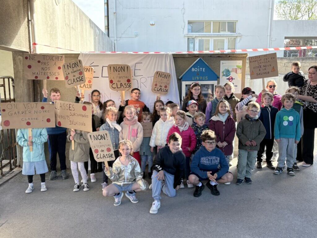 Mobilisation contre la fermeture d’une classe à Rinxent